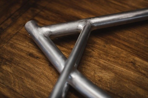 Torro – to miłość do prędkości, zwrotności i sztywności.
Torro – to najkrótszy rower, najkrótszy czas i najszybsza trasa.